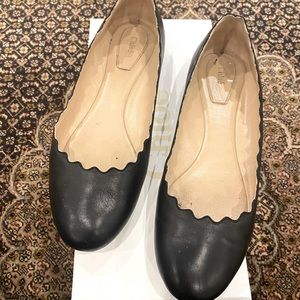 Chloe scallop flats